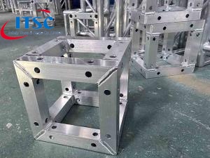 Blok narożny banera z kwadratową śrubą o wymiarach 300 x 300 mm