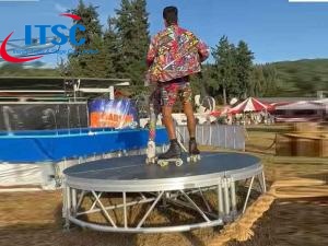 Okrągła scena o średnicy 8 stóp z zestawami przenośnych aluminiowych scen o wymiarach 4x4 stopy